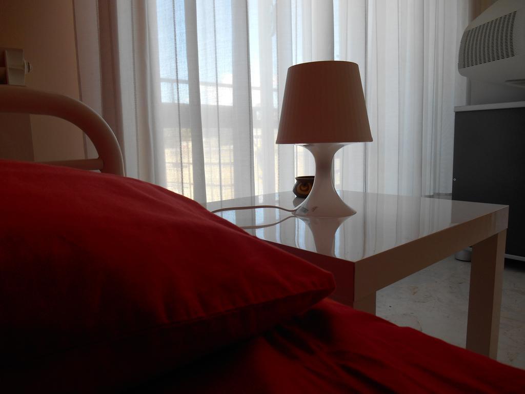 Bed And Breakfast Luna Chiara Πιάτσα Αρμερίνα Δωμάτιο φωτογραφία